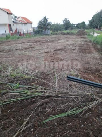 Terrain 605m 2 SAINTE-ROSE
