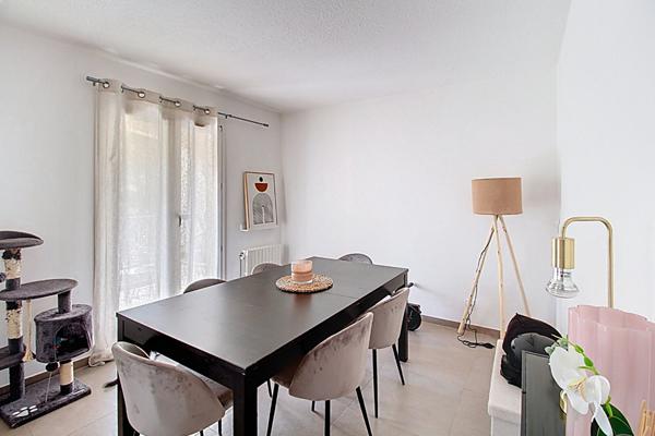 A VENDRE à DRAGUIGNAN : Appartement lumineux de 4 pièces avec terrasse + parking