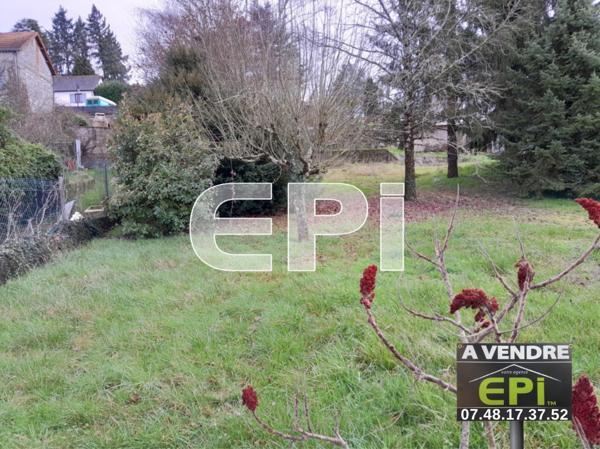 Saché Terrain Constructible Ajouter à ma sélection Référence : 8304