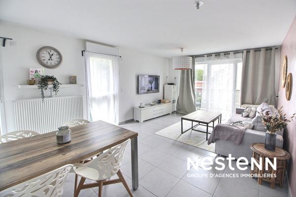 VENISSIEUX -CENTRE-VILLE- APPARTEMENT - T3 -70M2-TRANSPORTS- Gare de Vénissieux- METRO- TRAMWAY T4/T10-COMMERCES- BALCON -RANGEMENTS - SPACIEUX - GARAGE POSSIBLE EN SUP