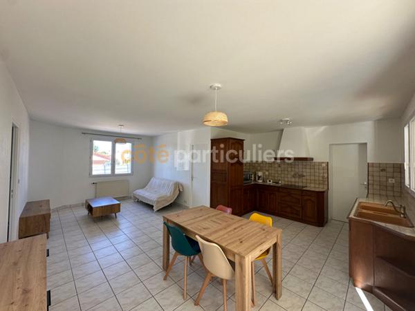 Location Maison73 m² - 3 Pièces - MORTAGNE SUR SEVRE (85290)