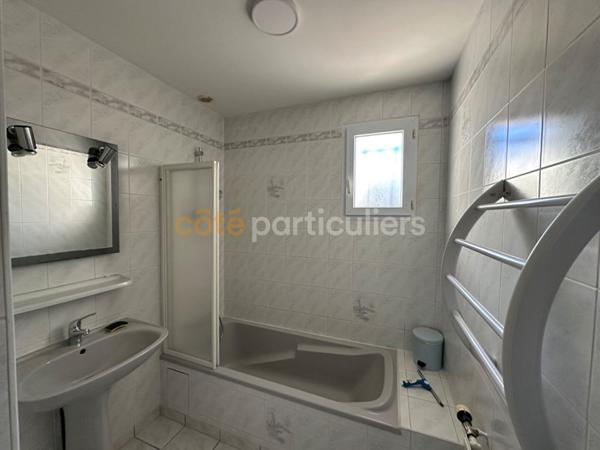 Location Maison73 m² - 3 Pièces - MORTAGNE SUR SEVRE (85290)
