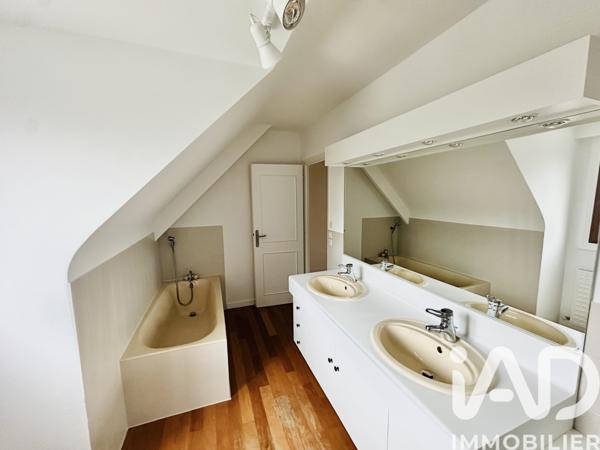 Maison à vendre 8 pièces 180 m² La Chapelle-sur-Erdre