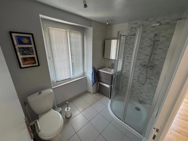 Magnifique maison de village rénovée T5 de 149 m² avec extérieur et vue sur les Alpes