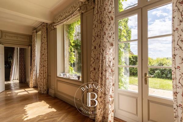 Montmerle-sur-Saône, Château 7 Chambres -  832 m² à vendre