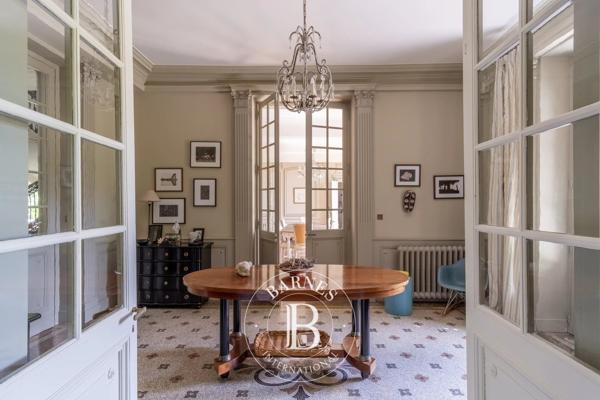 Montmerle-sur-Saône, Château 7 Chambres -  832 m² à vendre
