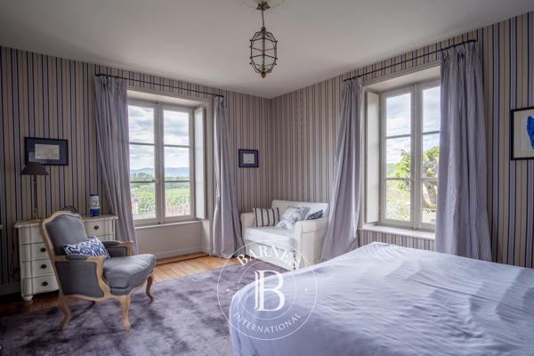 Montmerle-sur-Saône, Château 7 Chambres -  832 m² à vendre