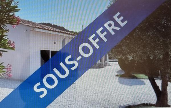 Maison de type F5, sur terrain de 744m².