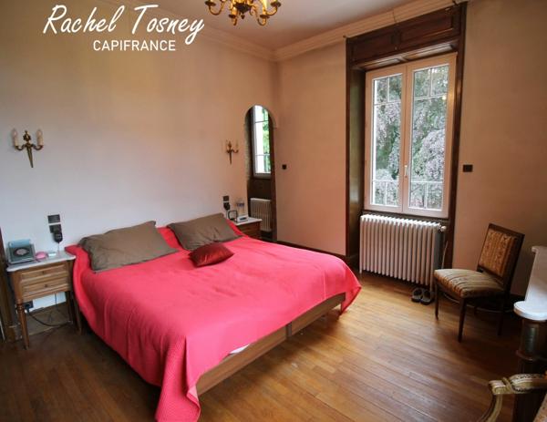 Secteur Fougerolles, Belle Maison bourgeoise T9 sur terrain de 75 ares !