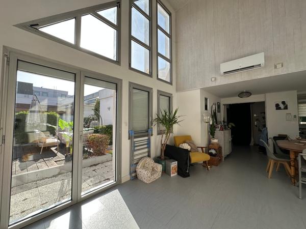 Maison + parking + box