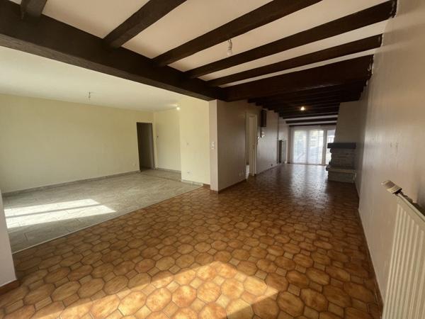 Maison à vendre 150 500 € Ruelle-sur-Touvre 5 p 106 m² DPE D