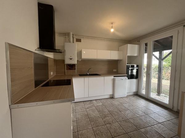 Maison à vendre 150 500 € Ruelle-sur-Touvre 5 p 106 m² DPE D