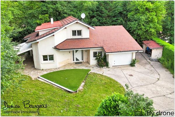 Maison individuelle T4 de 123 m² habitables avec sous-sol et grand terrain de 924 m²