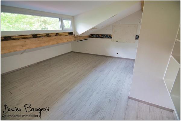 Maison individuelle T4 de 123 m² habitables avec sous-sol et grand terrain de 924 m²