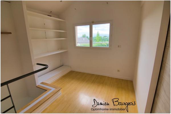 Maison individuelle T4 de 123 m² habitables avec sous-sol et grand terrain de 924 m²