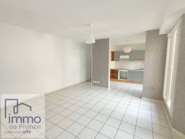 A LOUER ! APPARTEMENT T2 EN PLEIN CENTRE DE CROLLES