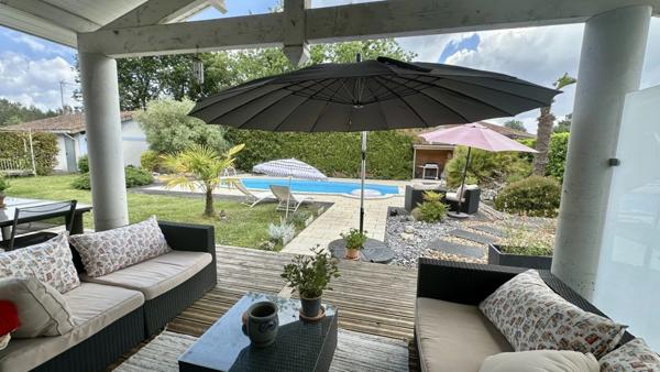 Maison à vendre 6 pièces SAINT JEAN D'ILLAC (33)