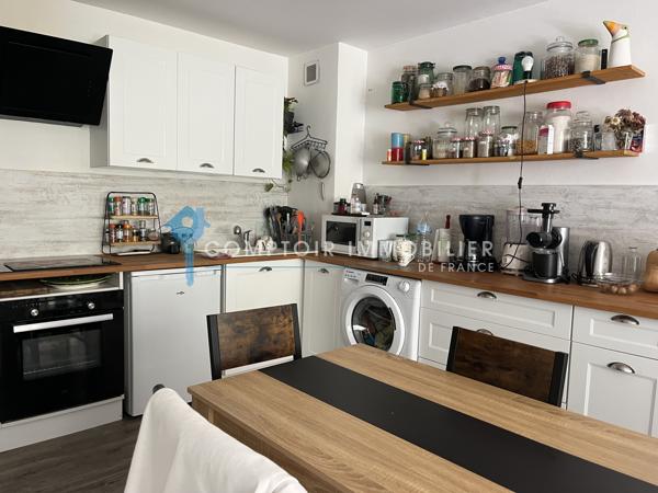 Appartement
                                                                                                                                                                                                                                                                                                                        3 pièce(s)                                                                                                                                                                                                          2 chambre(s)                                                                                                                                                                                                          51  m²