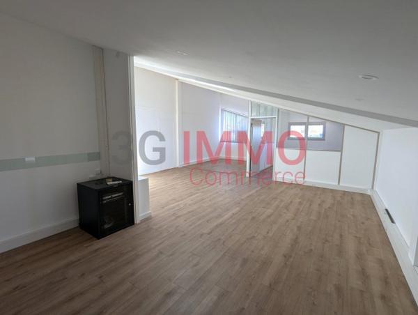 Location / Bureaux à Niort (79000)