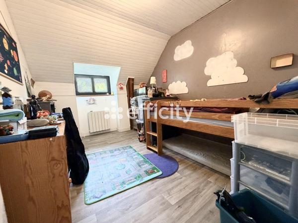 Maison
         6 pièces
        - 156 m² Exclusivité 401 000 € *