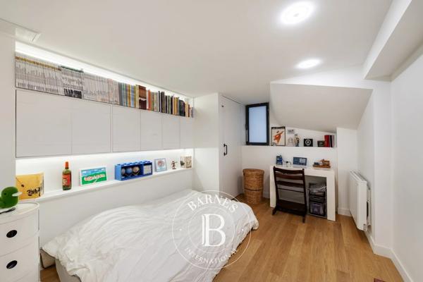 Paris 18ème, Appartement 3 Chambres -  151 m² à vendre