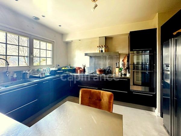 Propriété 7 pièces - 183 m² à BEAUMONT (74) - parcelle constructible