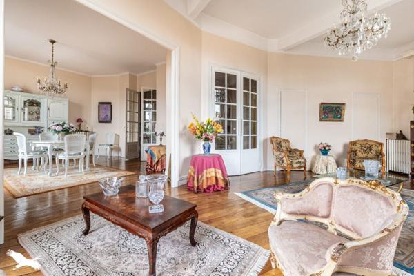 Appartement à vendre |  Limoges |  8 pièces | 153 m²