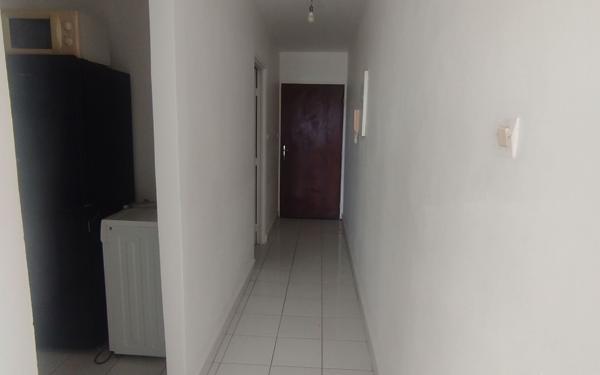 Appartement à louer    1 pièce •  Saint-Denis