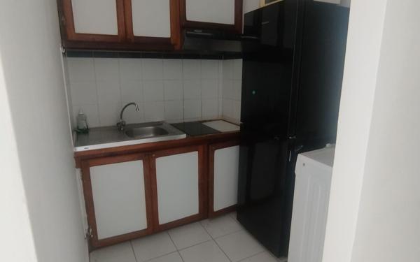 Appartement à louer    1 pièce •  Saint-Denis