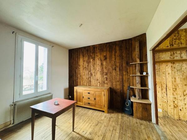 SOUS OFFRE!! À vendre – Maison de village proche de Vichy (Saint-Yorre)