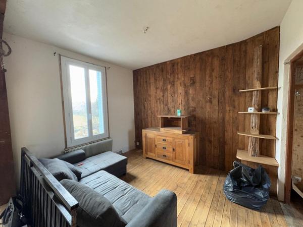 SOUS OFFRE!! À vendre – Maison de village proche de Vichy (Saint-Yorre)