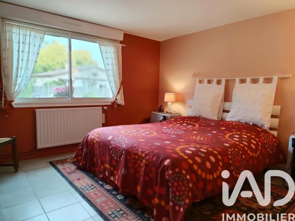 Maison à vendre 7 pièces 193 m² Léognan