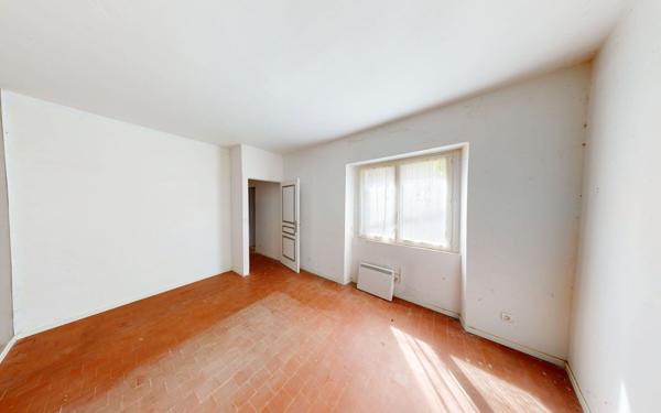 Maison à vendre    3 pièces • 65 m2 Bué