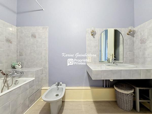 Maison de ville Libourne-centre 161 m² / 4 chambres + jardin + dépendance 20 m²