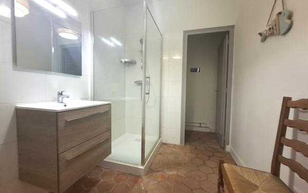 Maison à vendre    4 pièces •  Médis