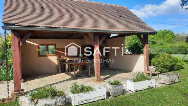 Pavillon avec de beaux volumes