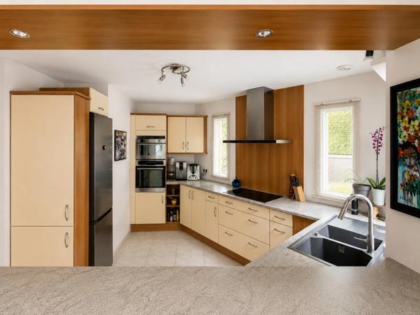 BESSANCOURT (95) - Maison individuelle 7 pièces - 134m² au sol - Terrain 583m²