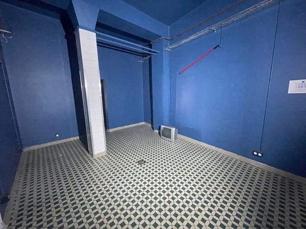 A louer local commercial Mont De Marsan hyper centre 650 m² logement de fonction
