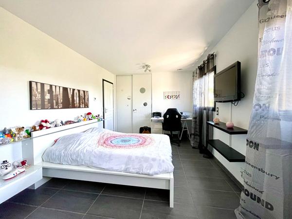 MAISON CONFLANS STE HONORINE - 6 PIÈCES - 150m² €680 000 ** - Référence 7450