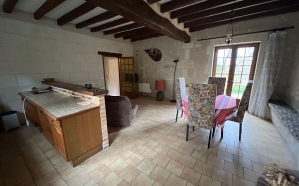 Maison à vendre    4 pièces •  Couffy