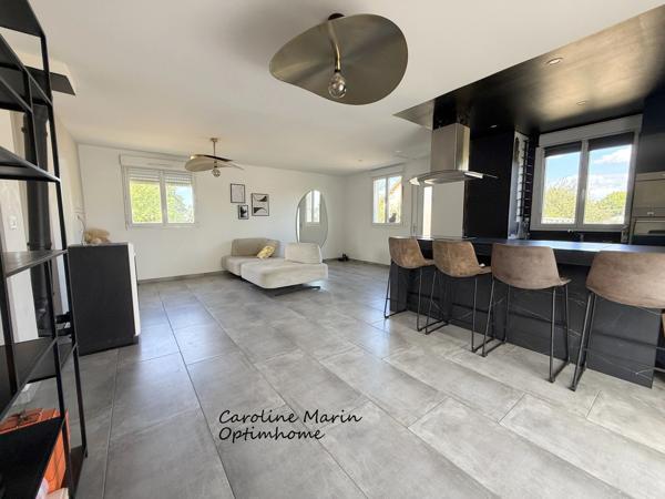 À seulement 5 minutes de Bourg-Achard, découvrez une maison où il fait bon vivre !