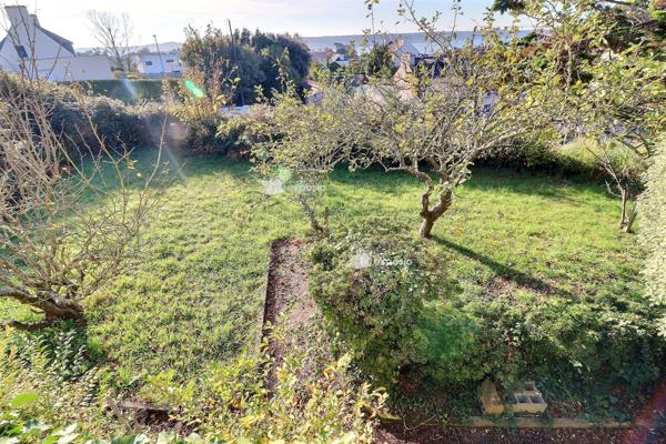 Le Relecq-Kerhuon (29480) Le Relecq-Kerhuon – Maison des années 60 à réinventer, vue mer et potentiel architectural