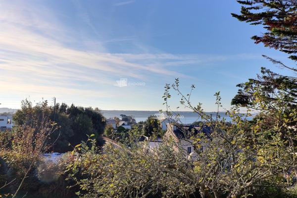 Le Relecq-Kerhuon (29480) Le Relecq-Kerhuon – Maison des années 60 à réinventer, vue mer et potentiel architectural