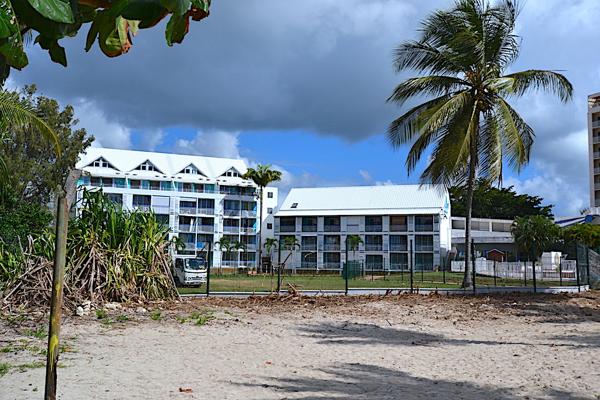 Gosier (97190) Appartement T2 vue mer et plage pointe de la verdure.
