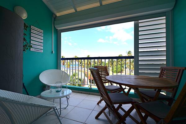 Gosier (97190) Appartement T2 vue mer et plage pointe de la verdure.
