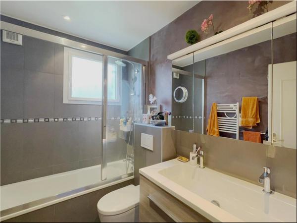Maison à vendre 6 pièces CHALLEX (01) bien optimisée pour toute la famille