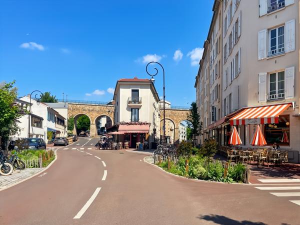 Appartement
         3 pièces
        - 50 m² Exclusivité 334 000 € *