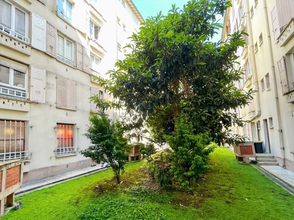 Appartement
         3 pièces
        - 50 m² Exclusivité 334 000 € *