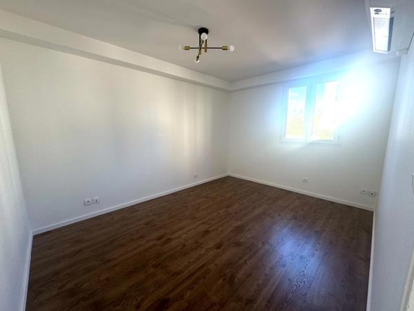 Appartement à vendre 3 pièces LIMAY (78) - terrasse - place de parking