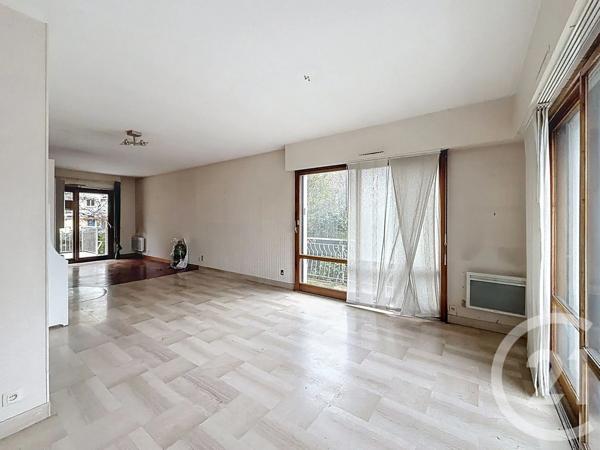 Maison à vendre  7 pièces - 195,50 m 2   RENNES  - 35